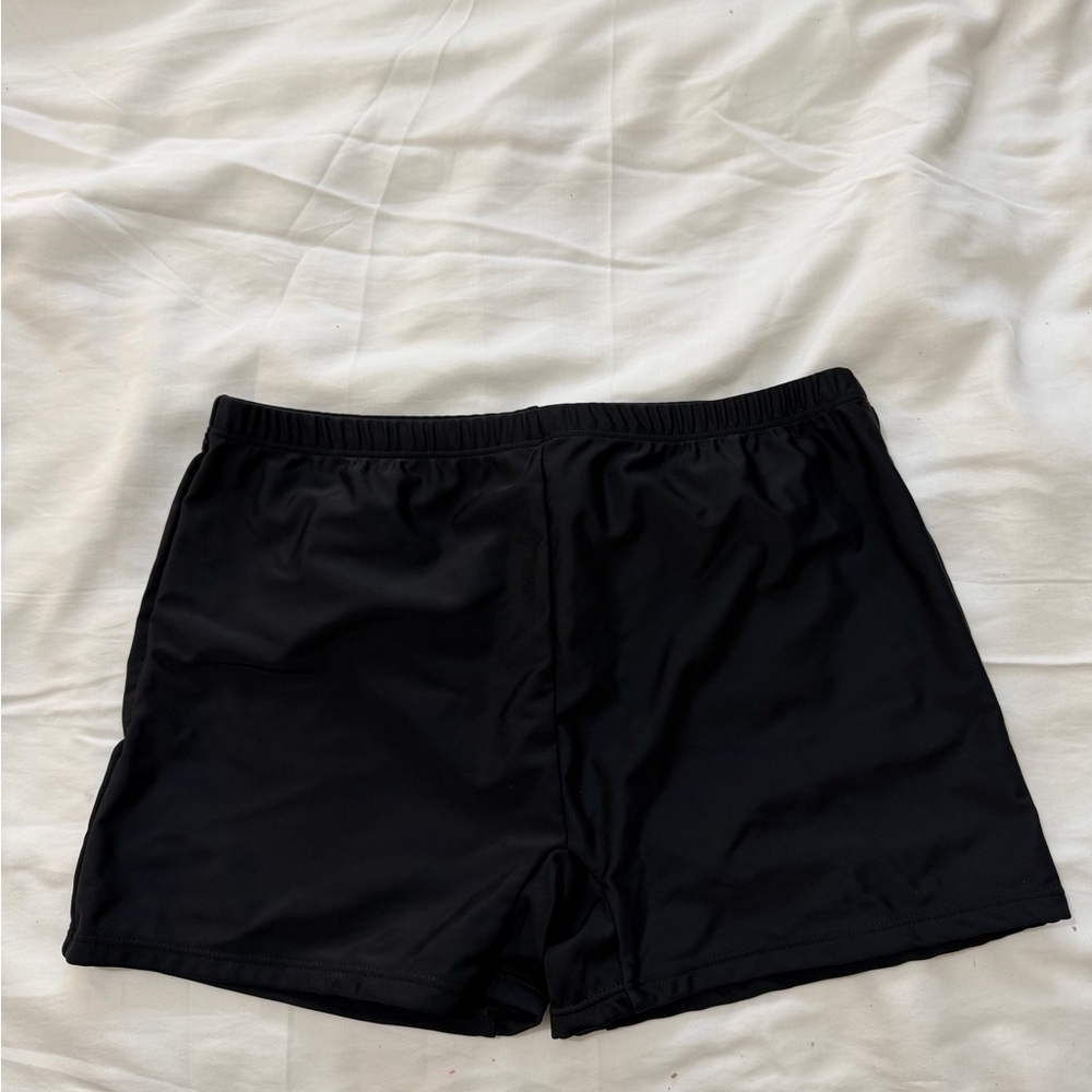 💙3/$20 Women’s swimsuit shorts